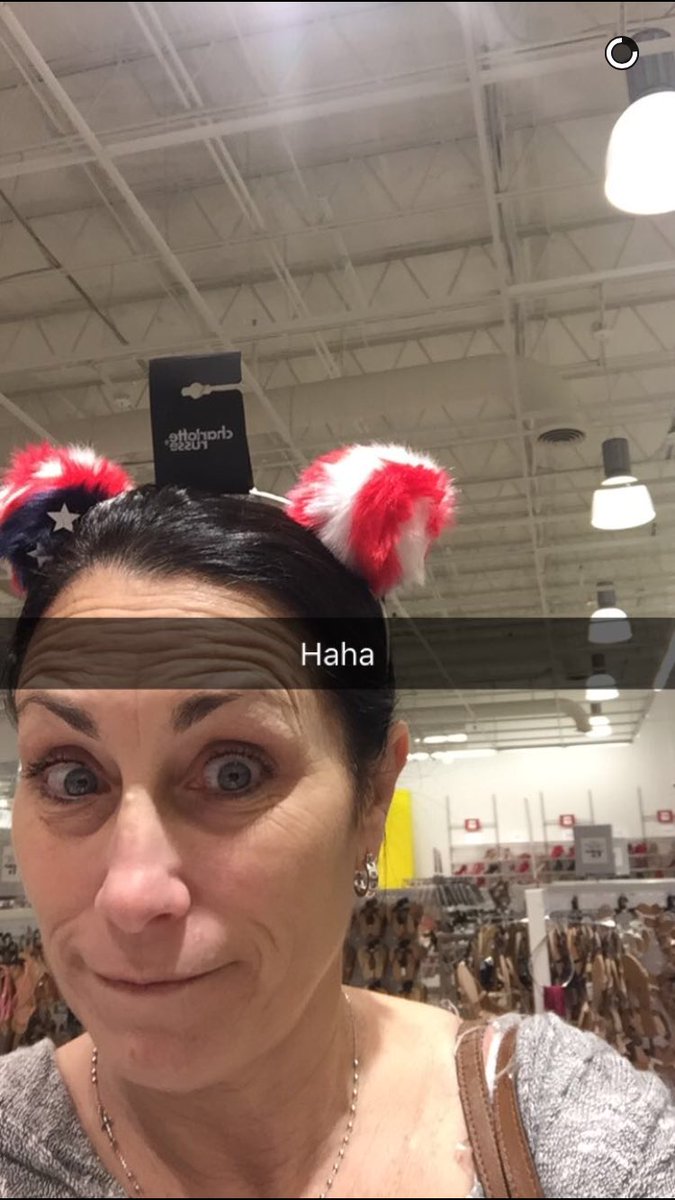 thingsmomsnaps's tweet photo. 🐭 https://t.co/LZOqdQFRY1