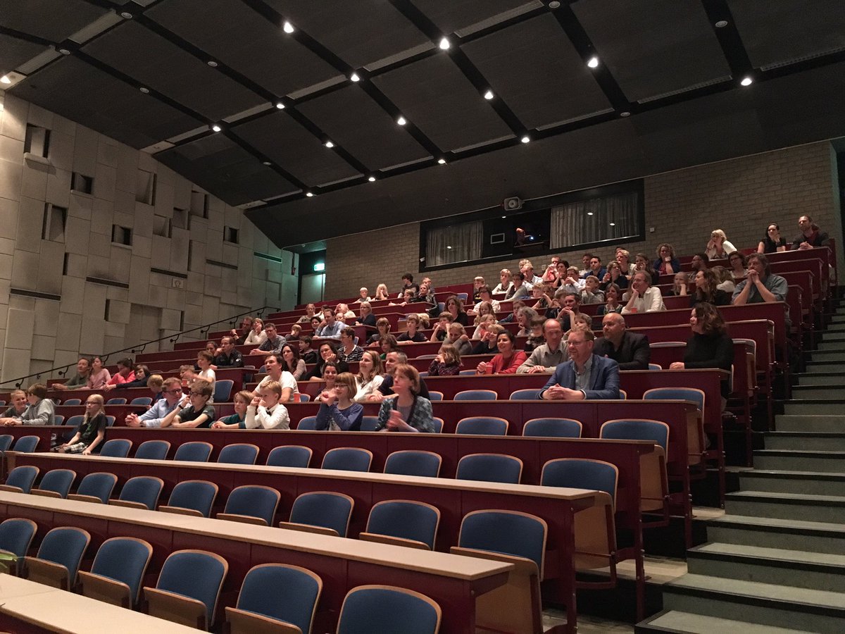 vriendenGSVhb's tweet photo. Mooie opkomst bij de @GsvGroningen filmavond voor #hoogbegaafde kinderen. De opbrengst hiervan maakt dit fijne onderwijs mede mogelijk. https://t.co/tF08zG5Fht