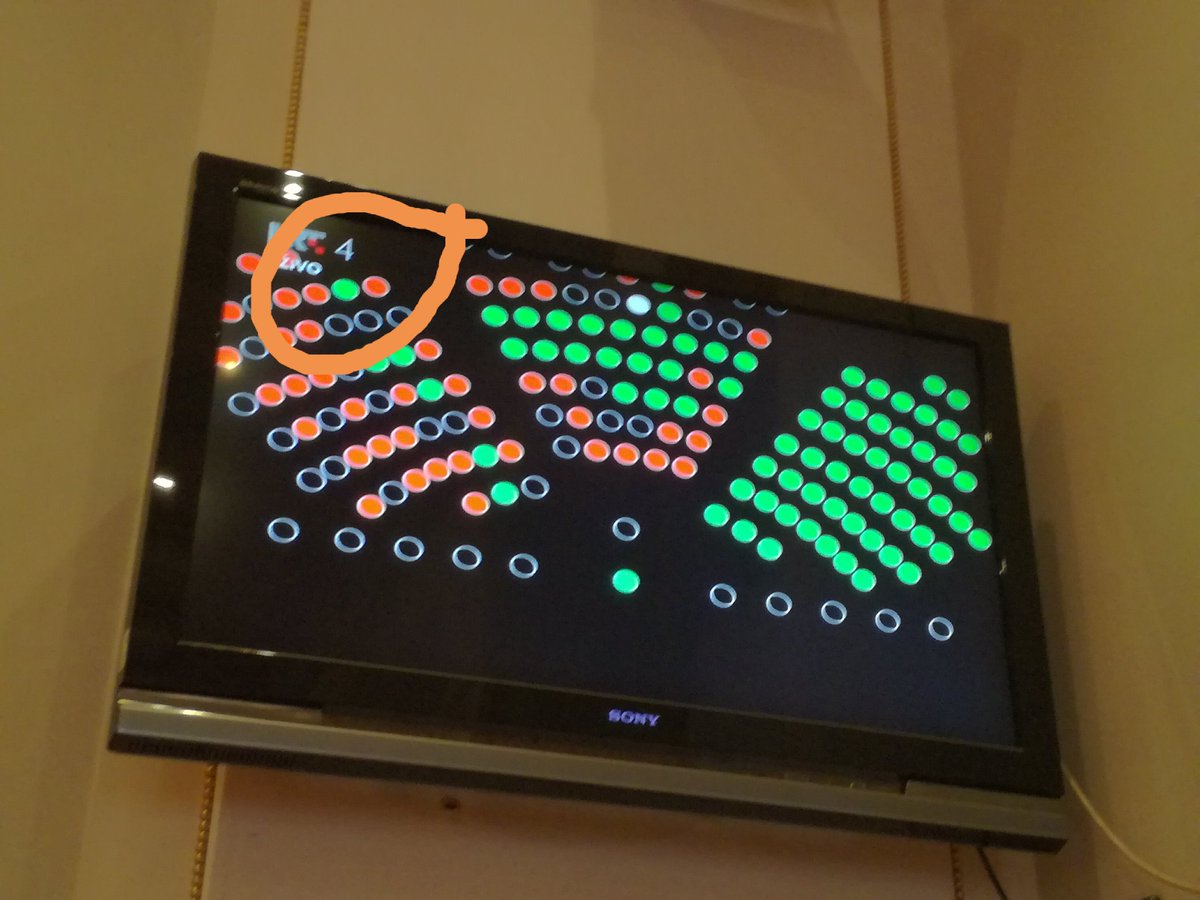 Najtasa's tweet photo. Tomislav #Saucha uletio u Sabor i glasa za @VladaRH i ministre koje je odabrao @AndrejPlenkovic #sdphdz #n1info https://t.co/Rv2Q7oCJj3