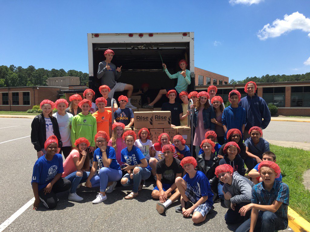 BobbyK1215's tweet photo. 10,000 bags of food ready to ship!  Those Falcon Fanatics making us proud!!#ymstags https://t.co/wNZhGwXHu0