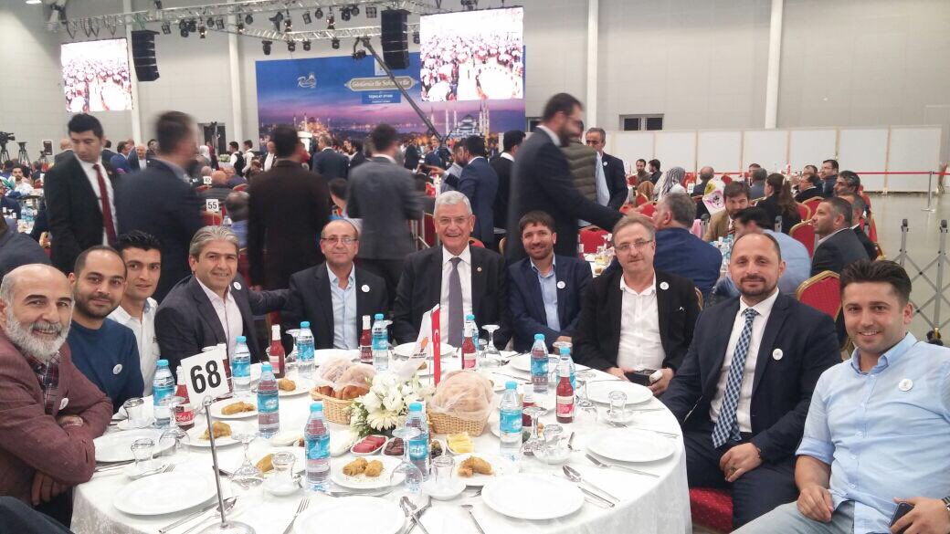 volkan_bozkir's tweet photo. Sn Cumhurbaşkanımızın @RT_Erdogan teşrif edeceği Ak Parti İstanbul İl Başkanlığı teşkilat iftarındayız.Büyük katılım var. @akpartiistanbul https://t.co/ojJCIc8KAA