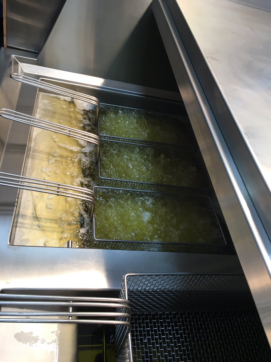 TomKFE's tweet photo. First cook for @Salt_Malt at Bristol Cargo @WappingWharfBS1 on their brand new high efficiency range @KFELtd #OpeningNight #chipcapacity https://t.co/zLQ4B6w5RA