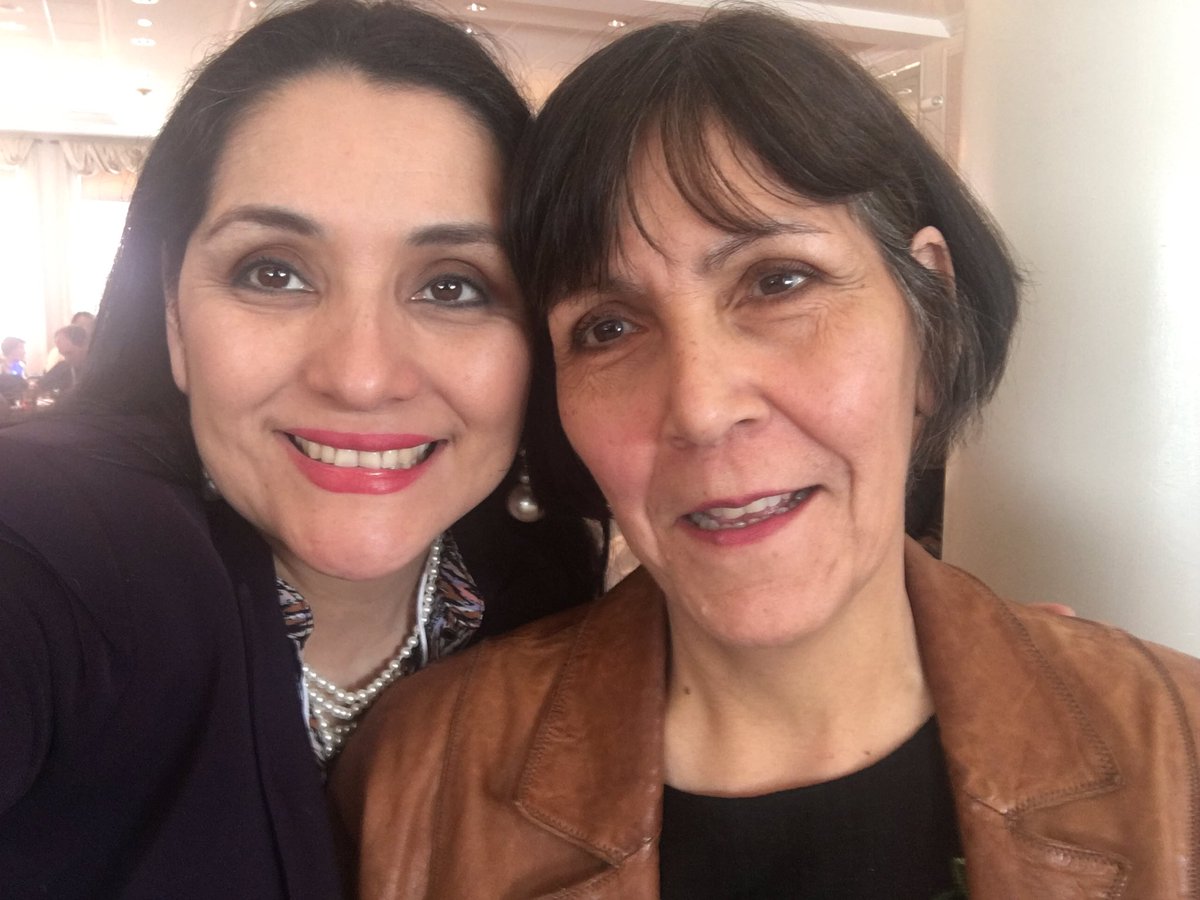 Veronicarobles's tweet photo. @RILatinoArts congratulation for getting the #CreativeEconomy award. ThankU @NEFA_Boston #mexicana #latina #rhodeisland feeling so proud. https://t.co/HwLE7ifAOE