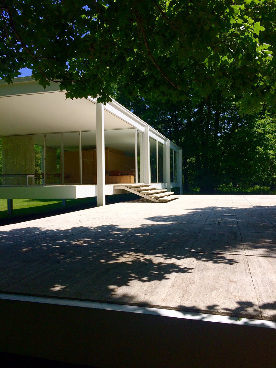 cad234's tweet photo. What a treat! #pastforward tour for Nov w @MiesGlassHouse https://t.co/2eX5kdocjq #savingplaces @SavingPlaces https://t.co/8NvkiJeNP7