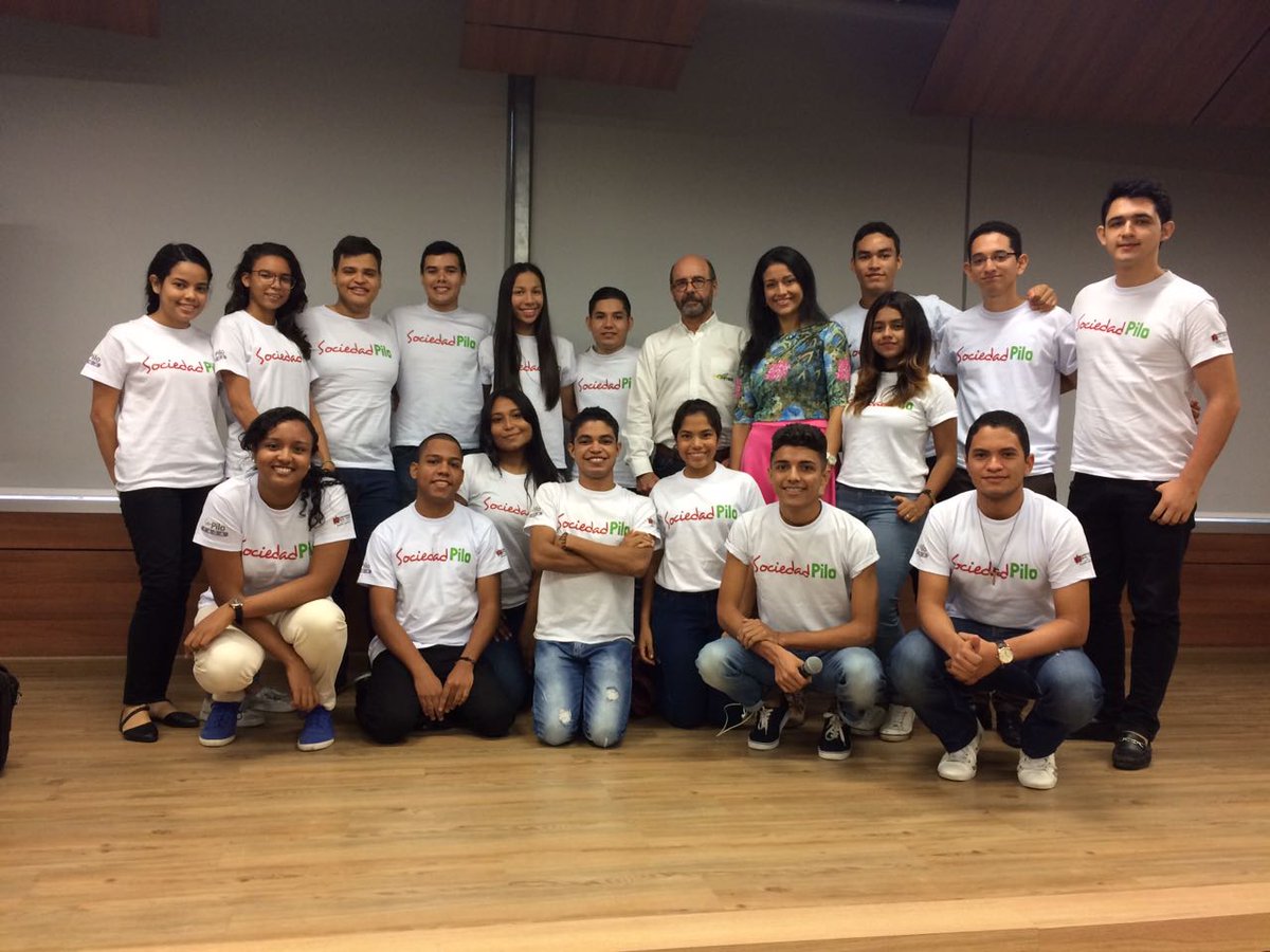 SPUninorte's tweet photo. Los Pilos compartimos con el vicepresidente de Ingenierías y Proyectos de @ECOPETROL_SA Jürgen Loeber sobre su experiencia @BienestarUNorte https://t.co/bY5Q1gRu2j
