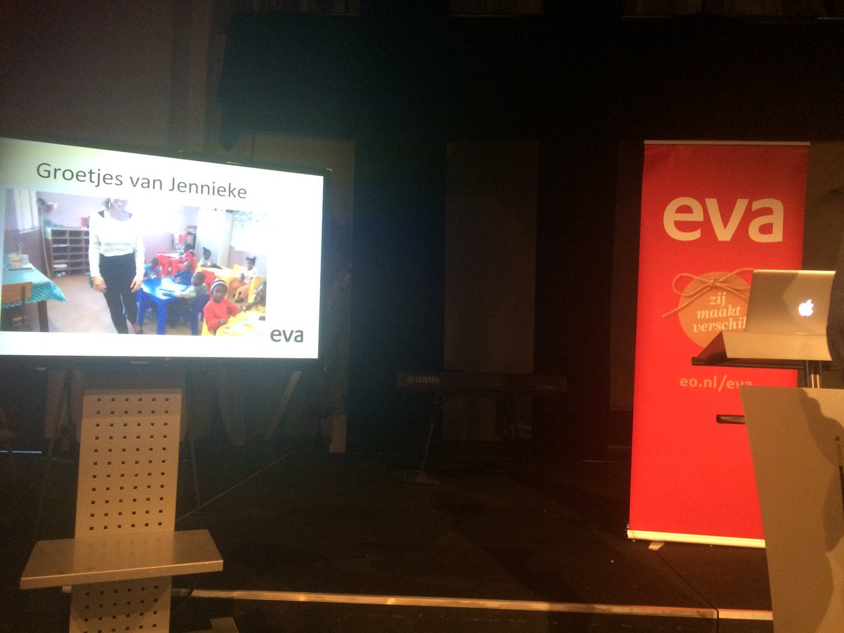 Als er een volk is wat houdt van het delen van verhalen dan zijn het wel de Namibiërs! #namibie reis <a href="/eoEvaNL/">EVA</a>