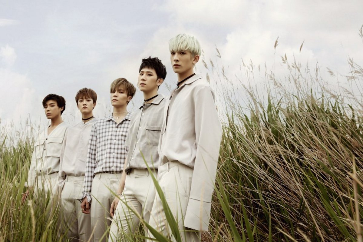 DB5iPe7UQAAA1-c.jpg:orig