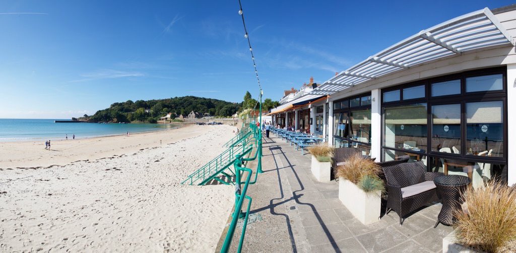 JPRests's tweet photo. Feel like a change of scenary? Come and see us in Jersey. #GE2107 #TheOneShow #electionfreezone #visitjerseyci #oysterbox #jerseycrabshack https://t.co/0AzoEAA6fb