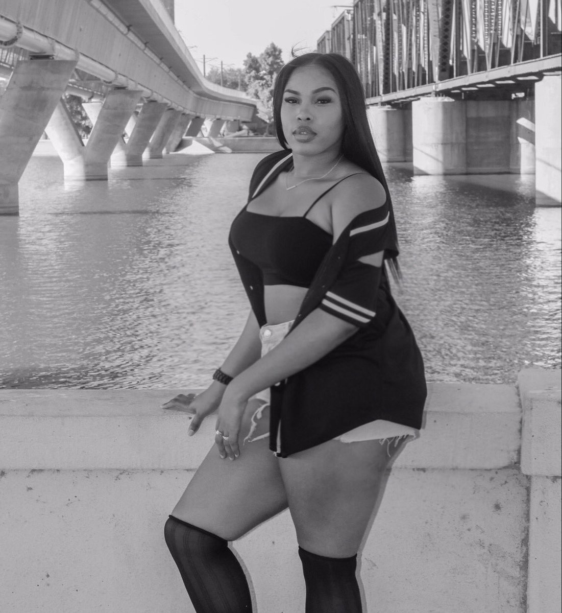 BeauWITHBrains's tweet photo. #aspiringmodel #phxmodel #azmodel #tempetownlake #goals #dreamchaser #goaldigger #model #beauty #aspire2inspire #covergirl
@wolfsohard 😘📸 https://t.co/7ZMTjkKK9o