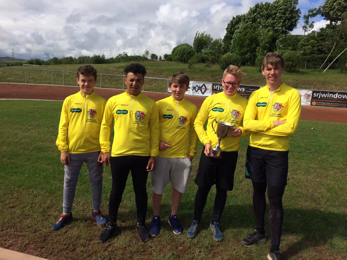 SSCycleSpeedway's tweet photo. Queen Anne High School are the  2017 Scottish Schools Champions ahead of @Madrascollege @GlenrothesHS and #carnegiecyclones https://t.co/5xl76hLneJ