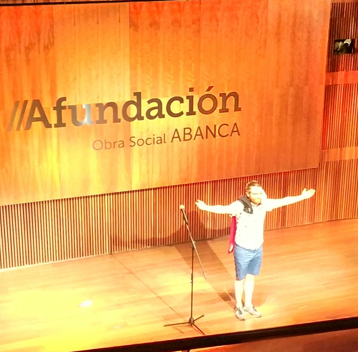 elfrau's tweet photo. @manuelburque va x ti monstruo!!!! https://t.co/VUSWaym9Iu