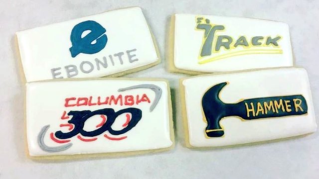 These look delicious! We'd love to try em <a href="/2ChixAndACookie/">2ChicksAndACookie</a>!  
#TeamEBI