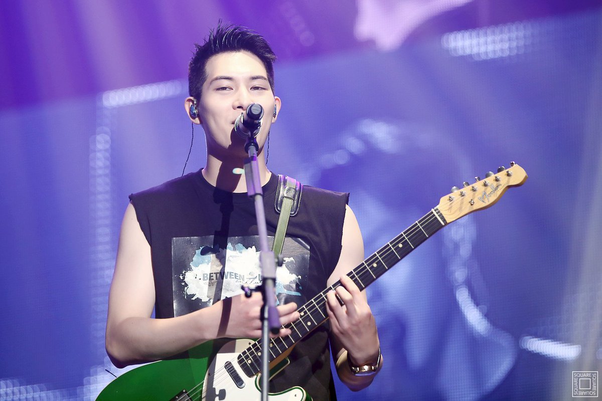 cnblue_square's tweet photo. 20170603 Between Us Seoul D1 #이종현 #leejonghyun @cnbluegt 

https://t.co/oJoPexmEf7 https://t.co/GbJXM95Lxd