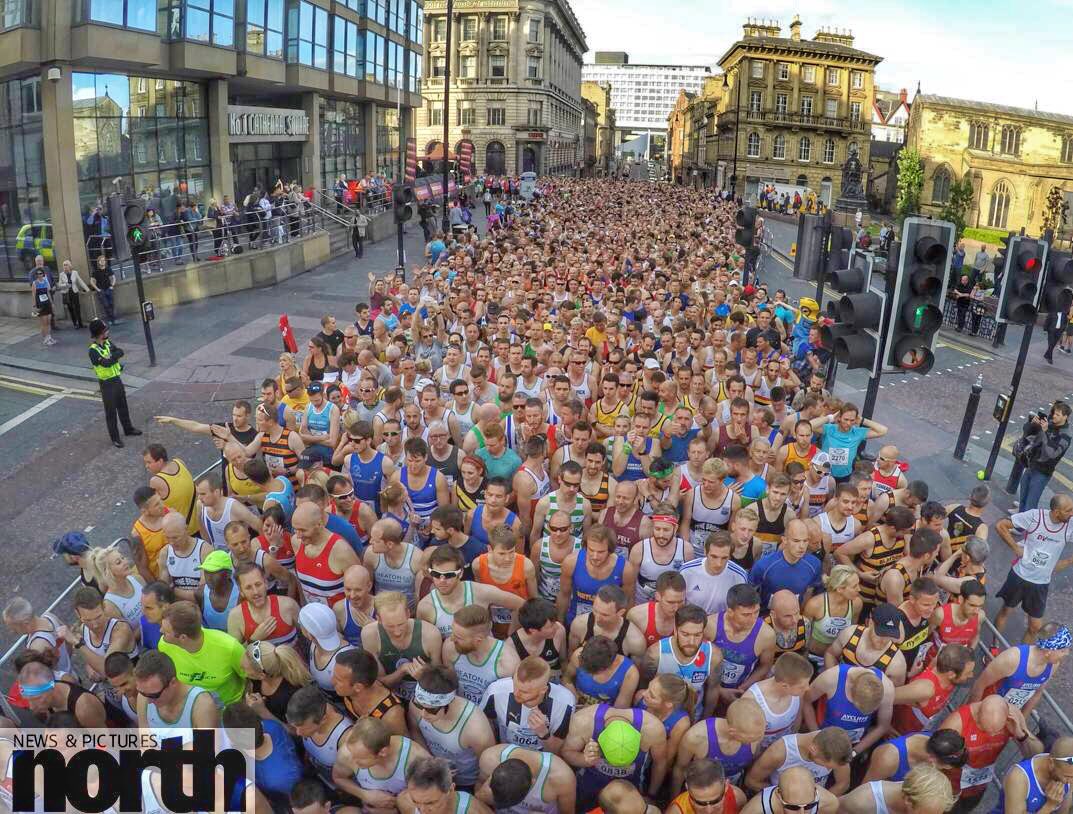 RaoulDixonNNP's tweet photo. Newcastle city centre streets are full  with runners for this years  #blaydonrace2017 @Blaydonrace #blaydonrace https://t.co/jK65yVxHC0