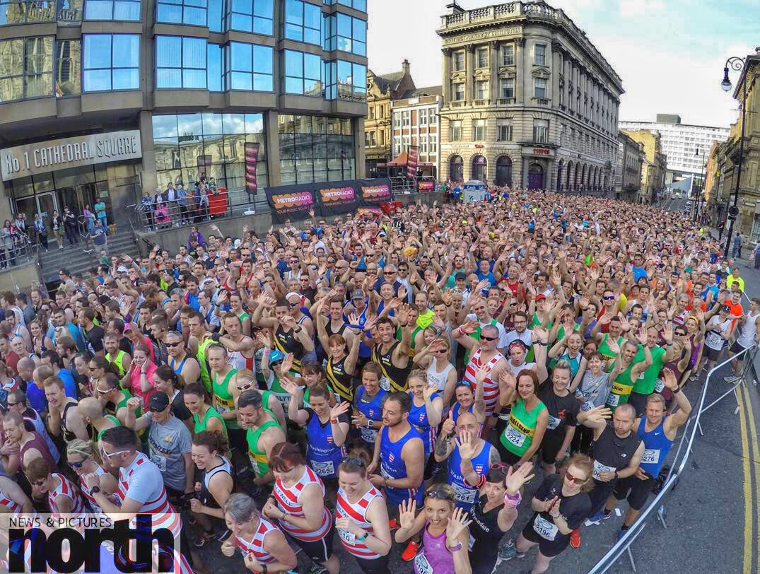 RaoulDixonNNP's tweet photo. Newcastle city centre streets are full  with runners for this years  #blaydonrace2017 @Blaydonrace #blaydonrace https://t.co/jK65yVxHC0