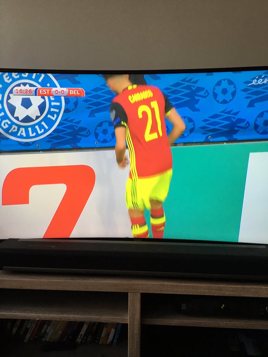 Putain ik heb pijn aan mijn ogen fieu! #geleshort #estbel