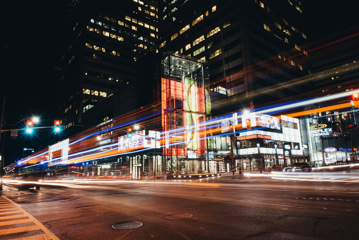 Busy summer nights in the city. Hard not to love Toronto! #Freedstyle