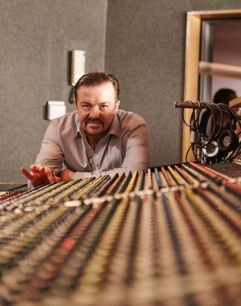 Ricky Gervais guests on #AwardsChatterPodcast to talk #LifeOnTheRoad hollywoodreporter.com/race/awards-ch…