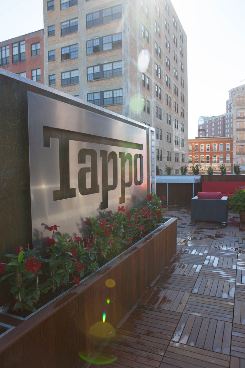 The sun is shining and the wine is flowing! Come check out our newly renovated rooftop patio this weekend to soak up the heat!