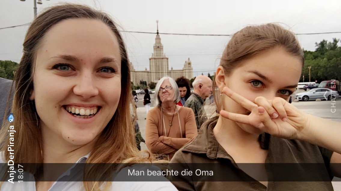 urnotmydaddey's tweet photo. #beschter Freitagabend seit langem. ❤️🇦🇹🇩🇪🇷🇺 https://t.co/KWIxh38sBV