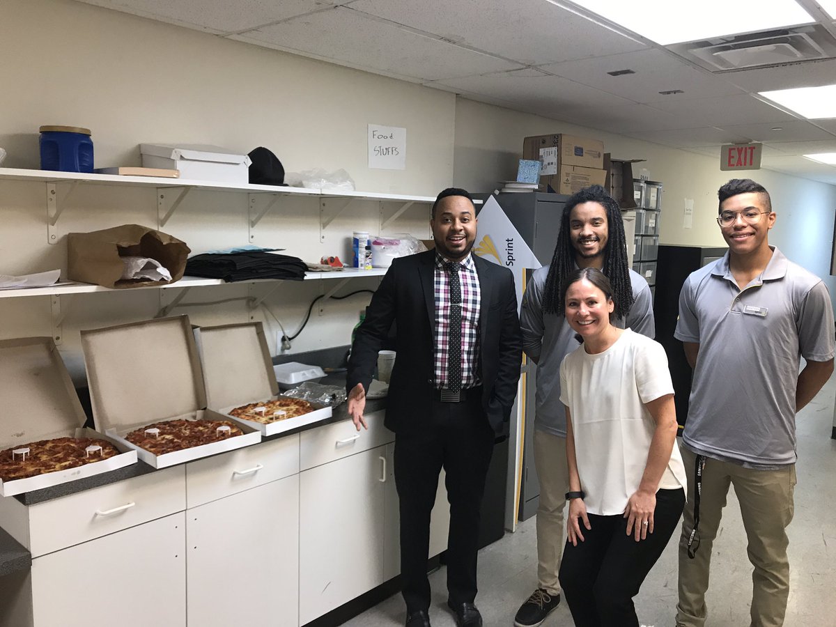 Congrats MCI Campus store for leading the market in the Memorial Day close the gap contest! @BDSprintOhMi @JessicaHammond8