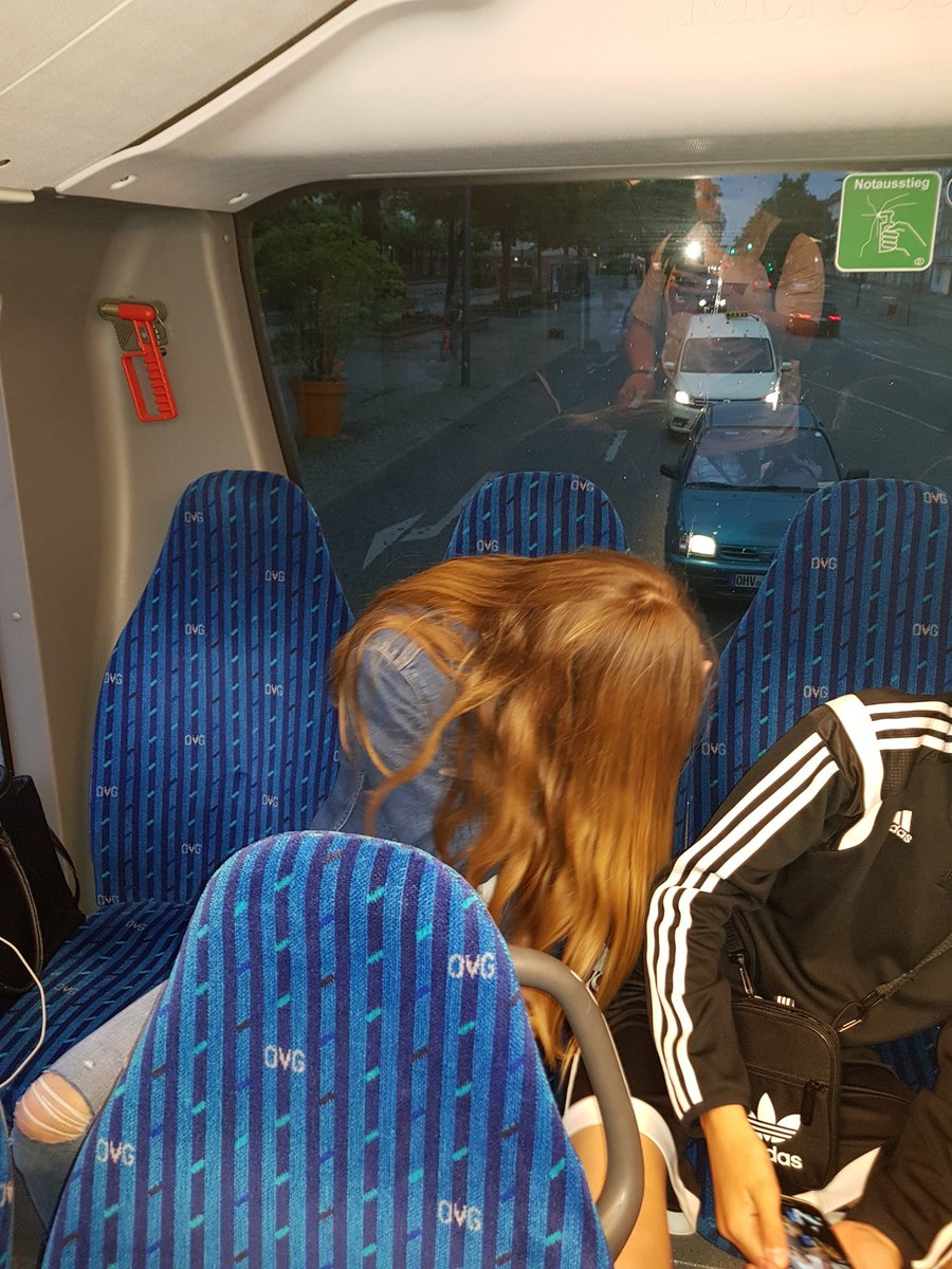 TANZVERBOTcf's tweet image. Ich fotografiere ab sofort alle, die denken, dass sie einfach Fotos von mir machen können, ohne zu fragen.