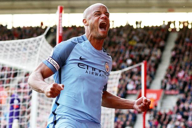 <a href="/MenelikWatson/">Menelik Watson</a> @IntChampionsCup <a href="/ManCity/">Manchester City</a> Imagine you in defence with <a href="/VincentKompany/">Vincent Kompany</a>... <a href="/ManCity/">Manchester City</a> would be unbreachable! #MCFC