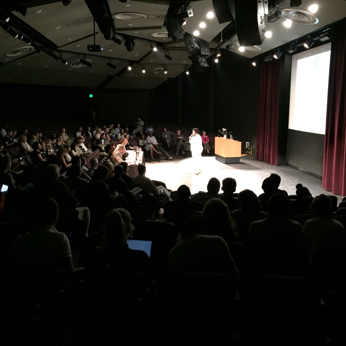 PartnershipUCLA's tweet photo. The UCLA Social Enterprise Academy Venture Competition and Showcase is underway! #UCLA #UCLASEA #SocEnt #bruinproud https://t.co/jmhqkIvIJD
