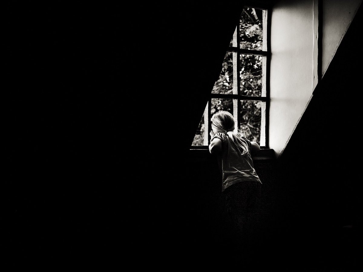 perturePriority's tweet photo. 'Light and shadow' playing with negative space and natural light #blackandwhitephotography #fujilove #35f2 #ThePhotoHour #appicoftheweek https://t.co/GyblsE2zYZ