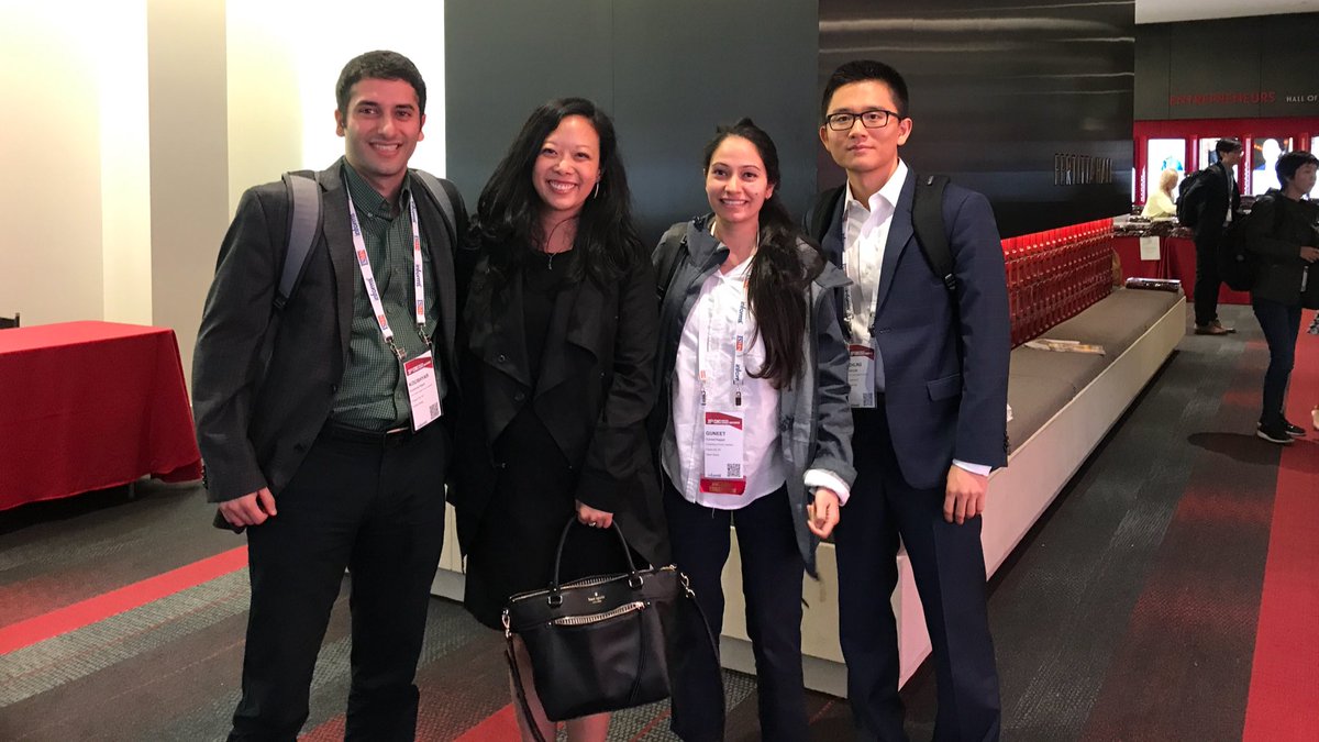 llinong's tweet photo. Ran by #MKTGScienceUSC2017 yesterday to see my alma mater @kenanflagler's #marketing PhDs π Congrats on your conference presentations! https://t.co/bktsvxxMtu