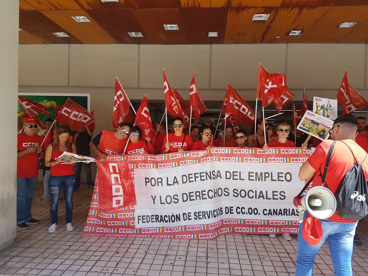 AleSalvadorCCOO's tweet photo. #HiperdinoEnLucha https://t.co/oNBAKxh99n https://t.co/b0Z826yFLh