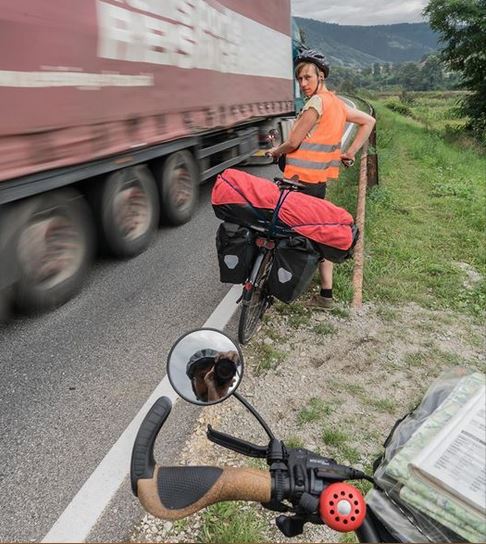 CBorgans's tweet image. Ach, wie schön ist Teheran! - Wie Katharina und ich dort mal mit dem Rad hingefahren sind, steht morgen im FAZ-Magazin. @ReportagenFM #Iran