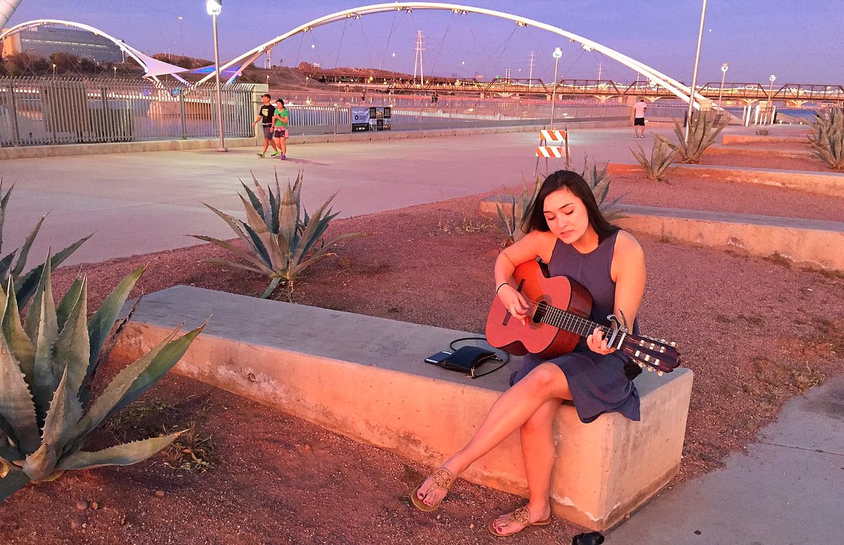 Tempegov's tweet photo. 🏄🏼♀️ Hanging out at Tempe Town Lake and Tempe Center for the Arts named best free things to do by @phxculture 😍 https://t.co/hQkuD8KzQm https://t.co/yZ9iQJoOnM