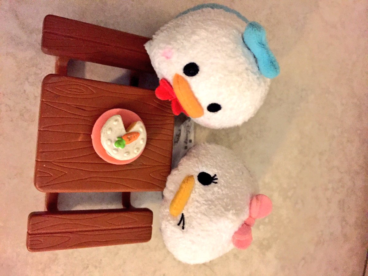 maniqiur's tweet photo. #felizcumpledonald #TsumTsum https://t.co/CqS8X30obv