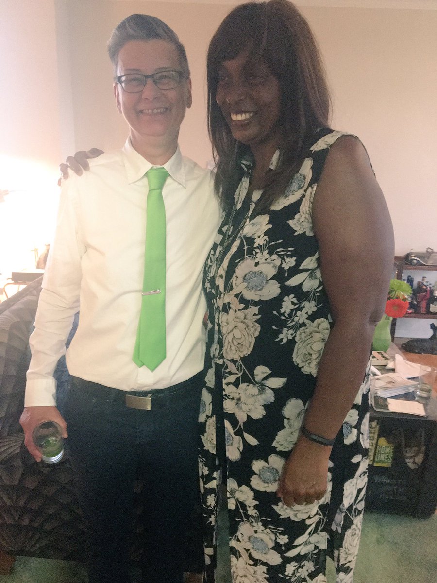Founder #deaninglis and #marketingguru <a href="/kj_ashby/">KᗩTᕼᖇYᑎ ᗩSᕼᗷY 🇨🇦🇧🇧</a> celebrate months of hard work!