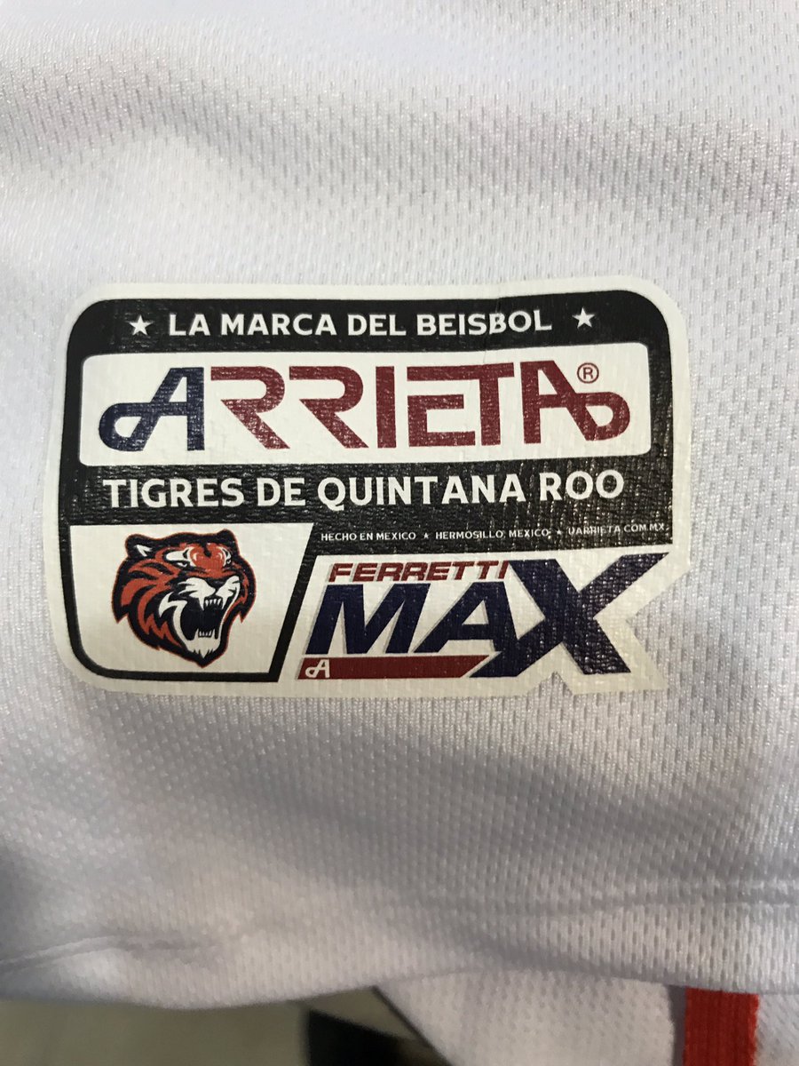 tigresqroficial's tweet photo. 🗣Llegaron los nuevos jerseys😱

Ven por al tuya al estadio Beto Ávila 👕 🏃🏽💨

Ahora con nuevo patrocinador: @uarrietaa👌🏾💥

#TigresPorTi 🐯 https://t.co/HsS7Sug3aD