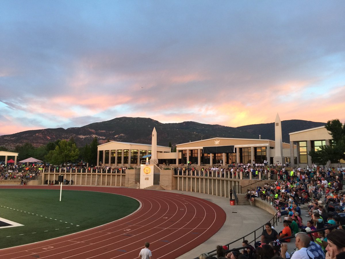 CedarCityEvents's tweet photo. @CedarCityEvents #OlympicDay at Opening Ceremonies #Utahsummergames https://t.co/RJ4PKnUDy2