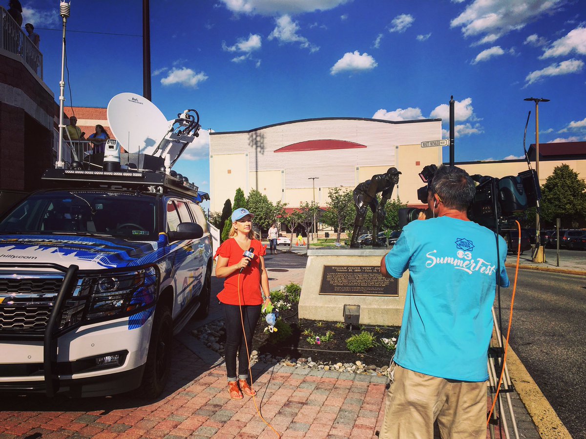 storyrd's tweet photo. Talented @AlanWheelerCBS3 focuses on @LaurenCBS3 during today's @CBSPhilly broadcast at #FrawleyStadium in Wilmington, DE  #CBS3SummerFest https://t.co/7afAdrcjO7