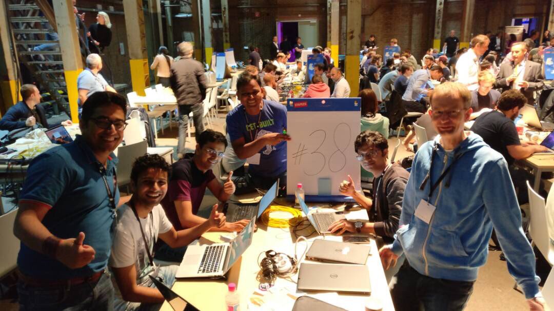 Ankit0809's tweet photo. #HackITon #BeyondBanking #OpenBanking  .... team 38 at work https://t.co/y7sRVTlmOy
