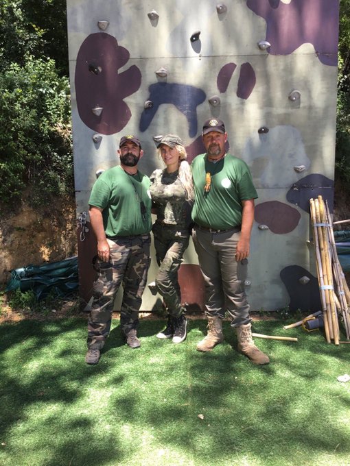 Muchas gracias Tom&aacute;s Braquerman y Andr&eacute;s Armario por ense&ntilde;arme todas las t&eacute;cnicas de hacer fuego solar🌞🔥en<a href="/tag/ifema"class="tags"><span>#ifema</span></a><a href="/tag/mbfwmadrid"class="tags"><span>#mbfwmadrid</span></a><a href="/tag/agatharuizdelaprada"class="tags"><span>#agatharuizdelaprada</span></a>