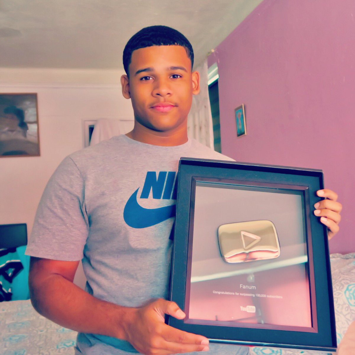 FanumTV's tweet photo. 100K mami just arrived. Aint it a blessing? 💫 Thanks to all of you, this was able to become a reality. #Humble ✊🏽 https://t.co/jVf3nu34Ch