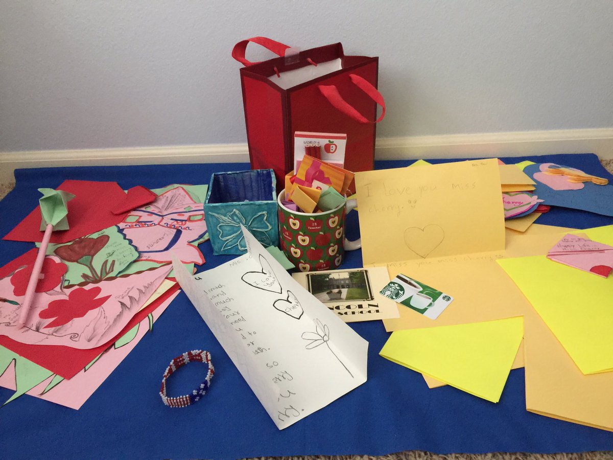 chemelnalis's tweet photo. Getting ready to scrapbook these beautiful notes from my @Dsmeast @LHSrails Ss! Moved to tears by their sincere &amp; kind words! #bestsendoff! https://t.co/LPrJctE2Wb