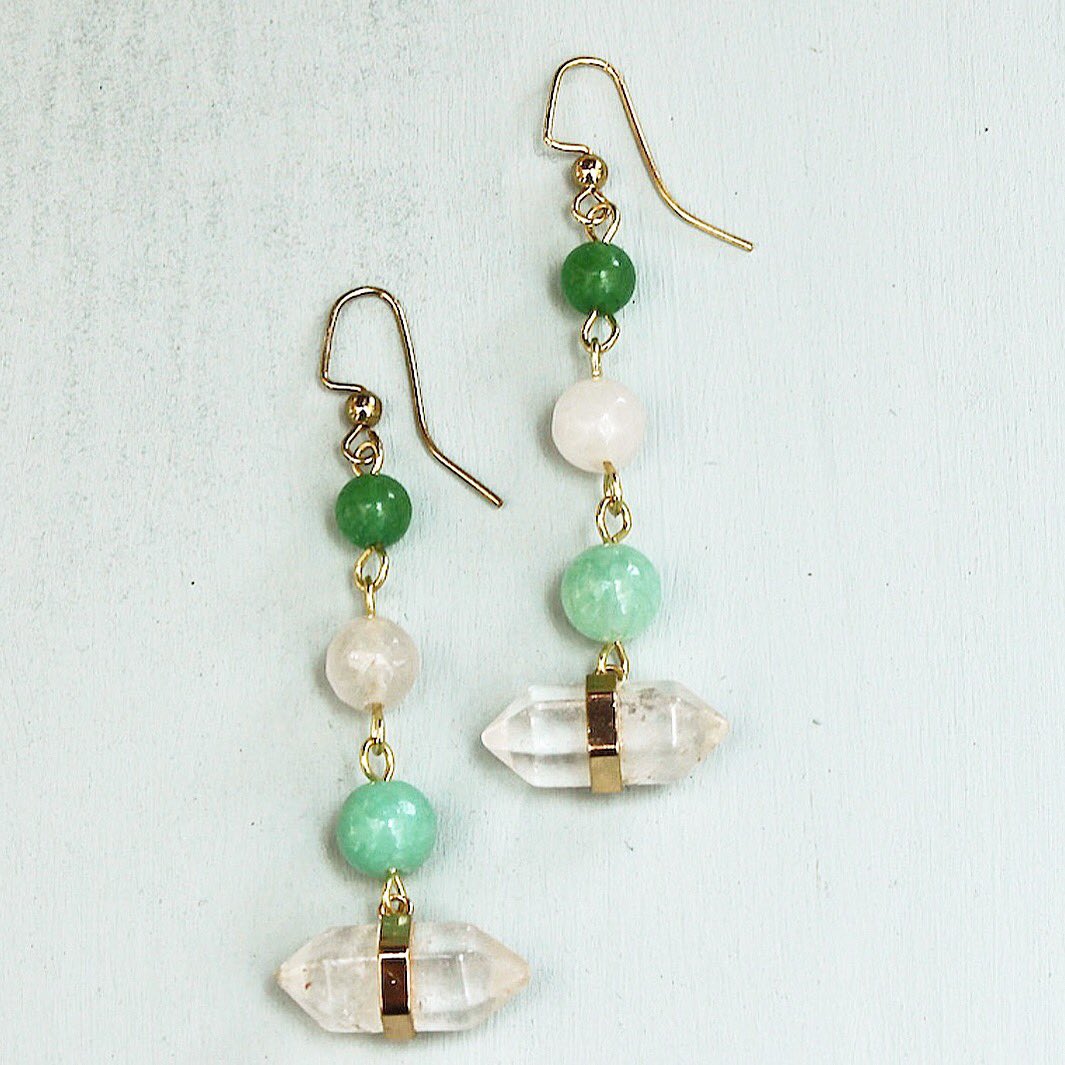 Dyezbakmoore's tweet photo. Beaded bohemian earrings #beadgallery #madewithmichaels https://t.co/zMngBsVINC