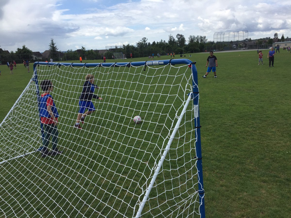 Big thanks to the <a href="/rcgarnett/">R.C. Garnett School</a> PAC for helping us take our #worldcup to the next level of fun w/ some awesome new soccer goals!
#rcgisawesome