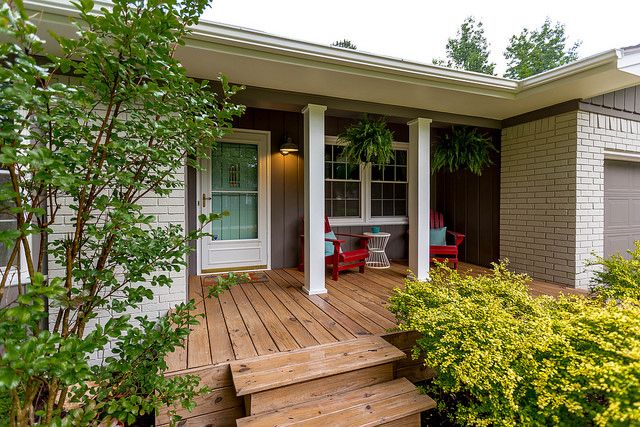 Want a peek at the recently transformed exterior of <a href="/sarahfortune/">sarahfortune</a>’s brick home? See the before &amp; after photos here: buff.ly/2r3EqNz