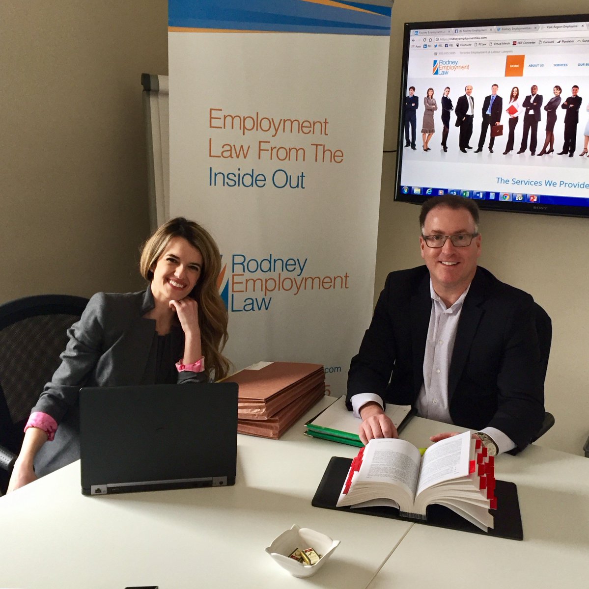 Remploymentlaw's tweet photo. Our @Remploymentlaw quarterly update is out! Keep #informed of current #important #EmploymentLaw #workplace #issues! https://t.co/sa5usL5w0H https://t.co/eMU1476fB2