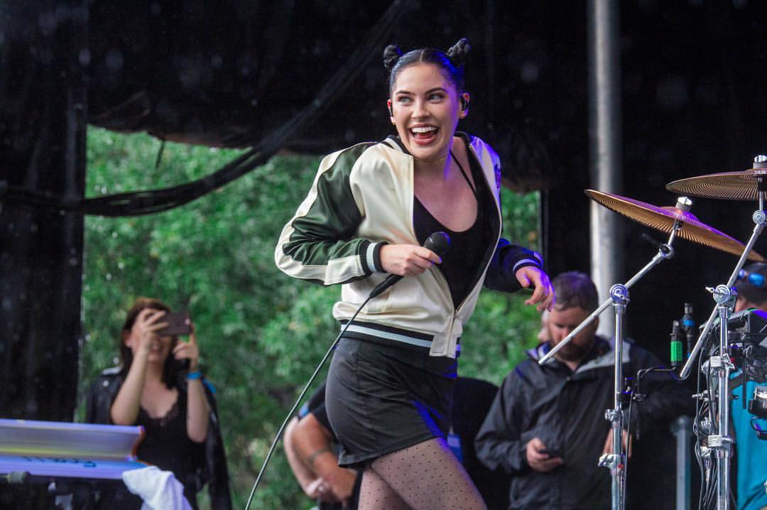 pegstarconcerts's tweet photo. YOUR GIRL BISHOP | @thatgirlbishop @fpsf #fpsf2017 #pegstarconcerts #consumemusic https://t.co/EUxEuGITIg