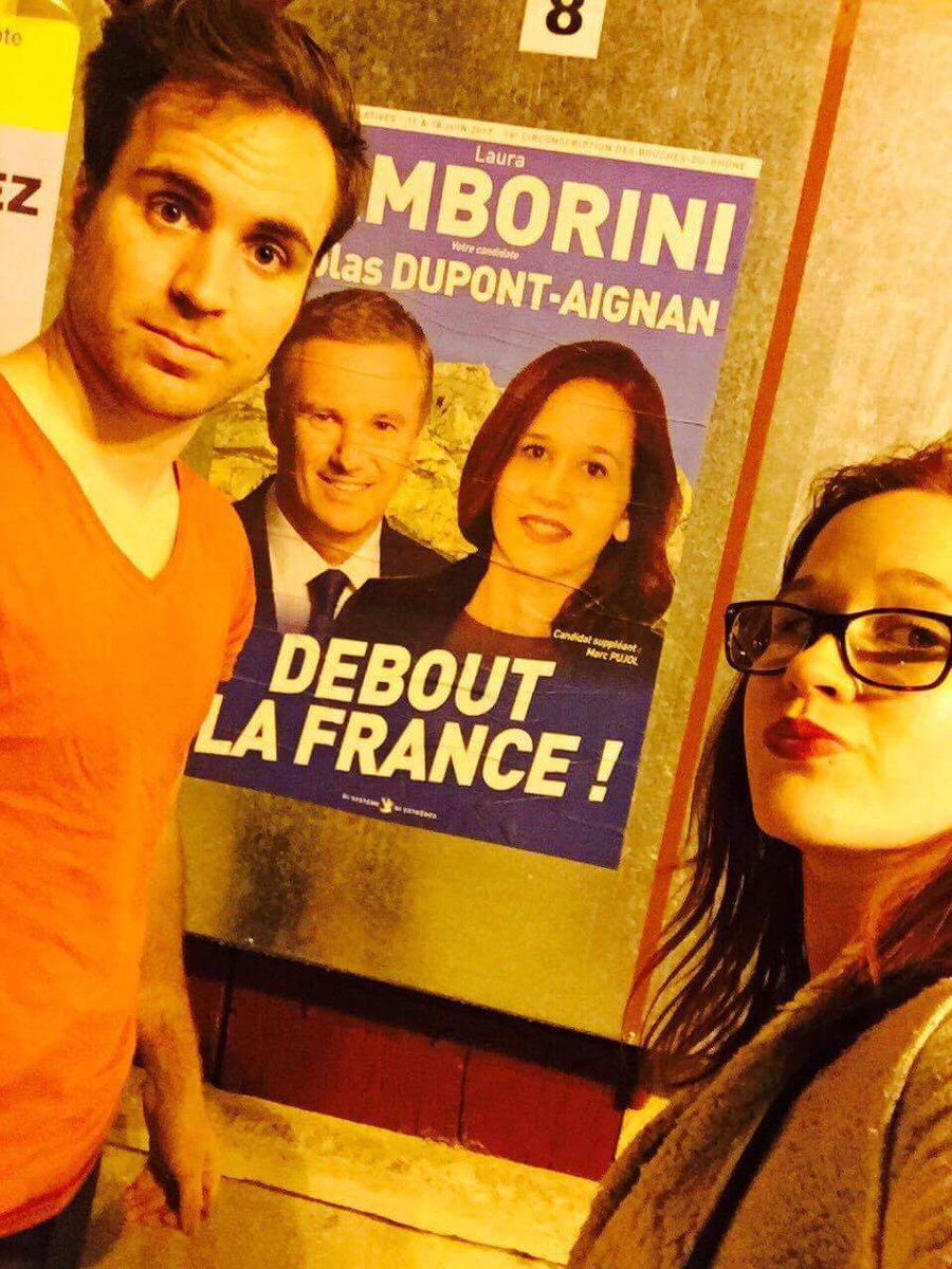 DLF16eCircoBDR's tweet photo. Collages, collages, collage... restons motivés, les Minutes sont comptés ! #AvecNDA #DLF #DeboutLaFrance #legislatives2017 #Election2017 📥🇫🇷 https://t.co/5PmacB8C6z