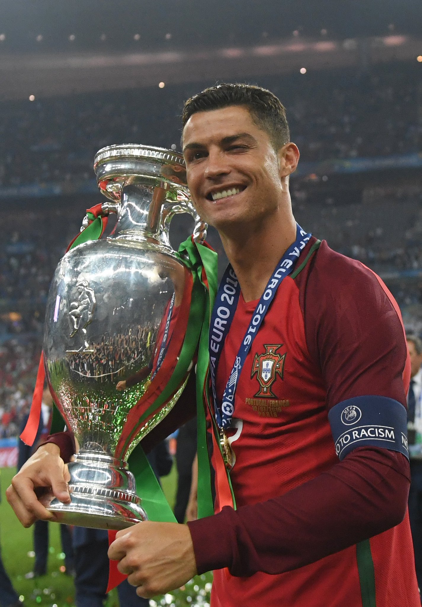 UEFA Champions League on X: Cristiano Ronaldo has been named Portugal's  player of the year. Congratulations! 💪 #QuinasDeOuro #UCL   / X