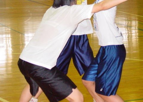 ミルキー1700 Twitter वर 女バスのコーチ やめられないわ